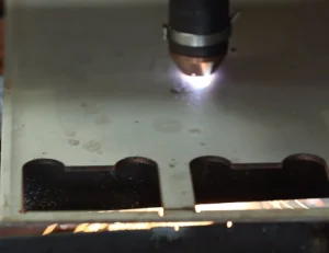 Swift-Cut cutting 3mm stainless steel being cut with Swift-Cut plasma cutting table