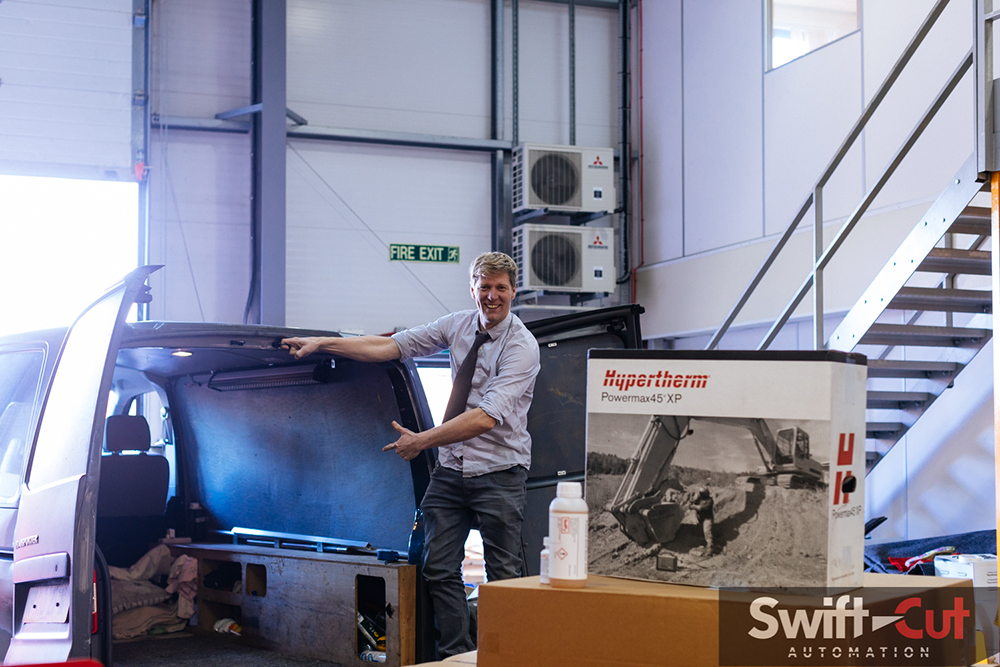 Colin Furze visiting Swift-Cut and trying out their CNC plasma and Waterjet cutting tables